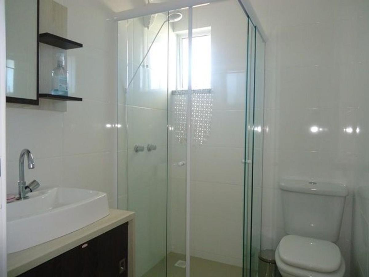 Res. Antonio Pinheiro. Apartamento com 2 dormitórios. Bombinhas Exterior foto